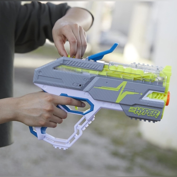 Nerf Hyper Rush-40 Gun, Eyewear & 2  50 Round Reload Canister's! RTG ALL NEW - Picture 11 of 14